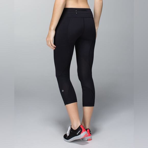Lululemon Run Inspire Crop II *Luxtreme Black Mesh Leggings Black size 4 - Picture 3 of 12